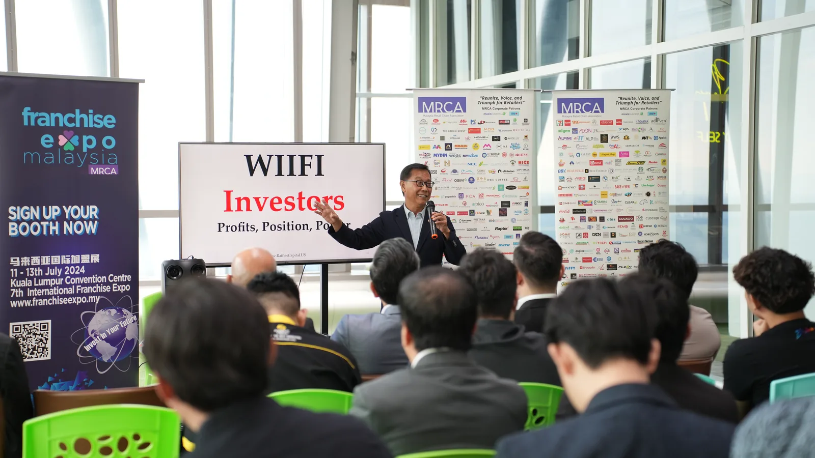 On stage: investors, profits, passion